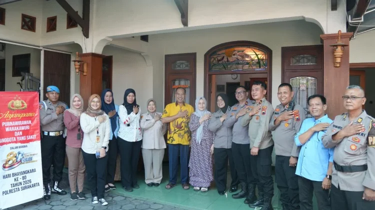 Jelang Hari Bhayangkara ke-80, Polresta Surakarta Anjangsana ke Warakawuri