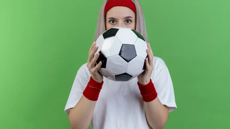 Fungsi Headband dalam Sepak Bola Bukan Sekedar Aksesoris
