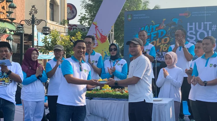 Peringati HUT CFD Solo, Wali Kota Respati: Evaluasi Sampah Berserakan - Perokok