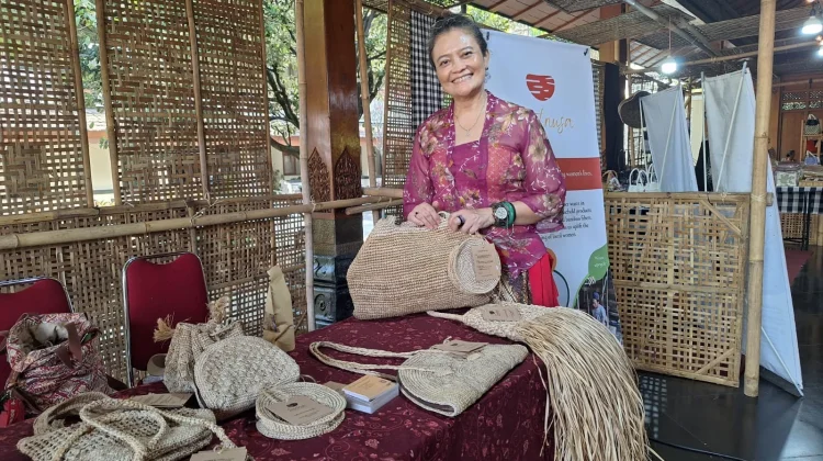 Gedebog Pisang Tembus Pasar Internasional Lewat Produk Kerajinan