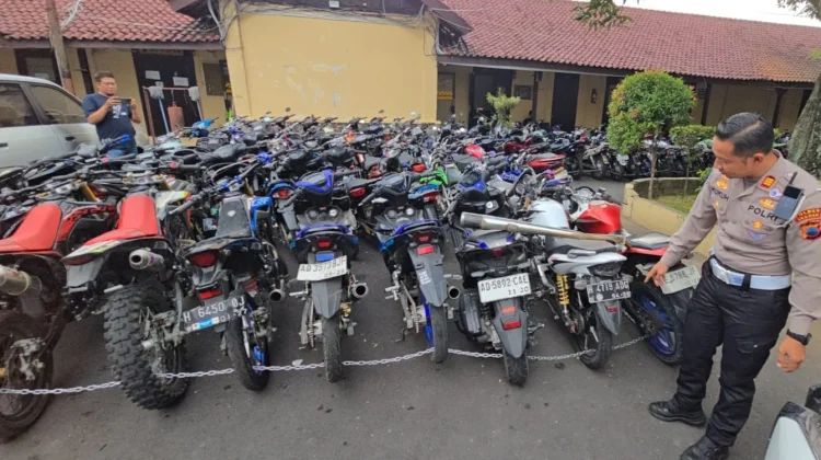 Polres Sragen Amankan Ratusan Motor Knalpot Brong Milik Pendekar