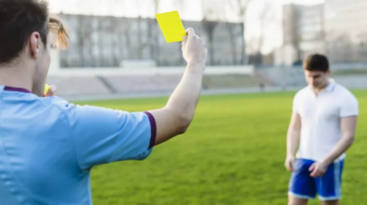 Asal Usul Kartu Kuning dan Kartu Merah dalam Sepak Bola
