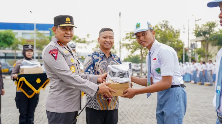 Deklarasi Kamtibmas Polda Jateng di Sukoharjo Diwarnai Pembagian Sepatu Gratis