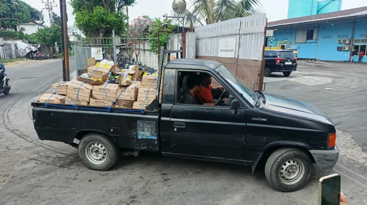 Sidak Temuan Minyakita Berbau Solar, Satgas Pangan Karanganyar Ambil Sampel Lab