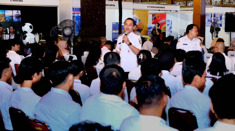 Pengangguran Solo Turun, Respati Sebut Rumah Siap Kerja Kian Efektif