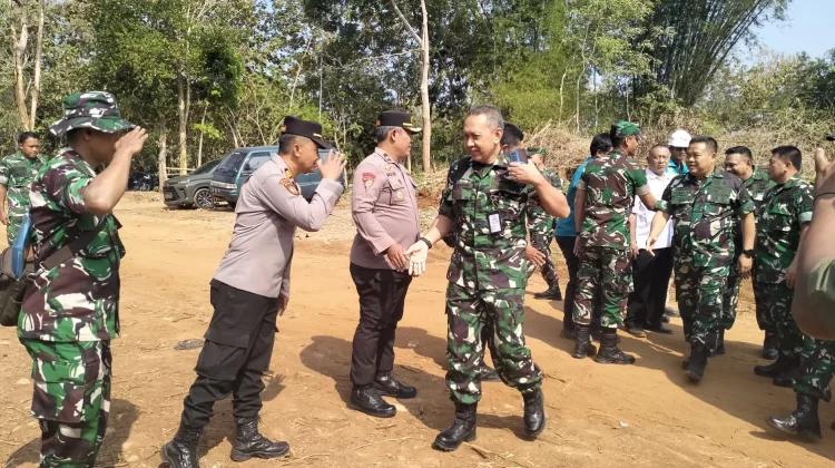 Tim Wasbang Kemhan RI Tinjau Pembangunan Yonif Teritorial Pembangunan Wonogiri