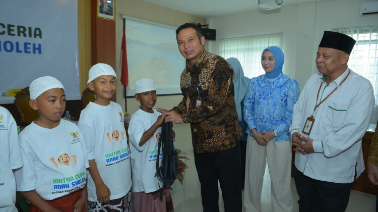 Bentuk Penyaluran Zakat, Baznas dan Pemkab Boyolali Menggelar Khitan Anak Ceria