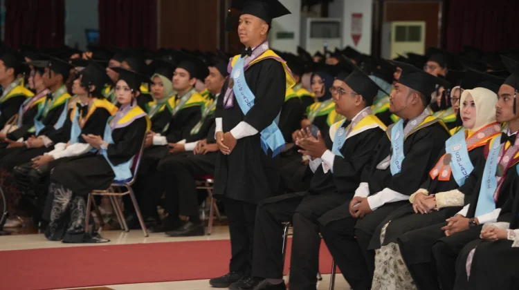 Doktor Termuda UNS Usung Inovasi Pembelajaran Kreatif Indonesia