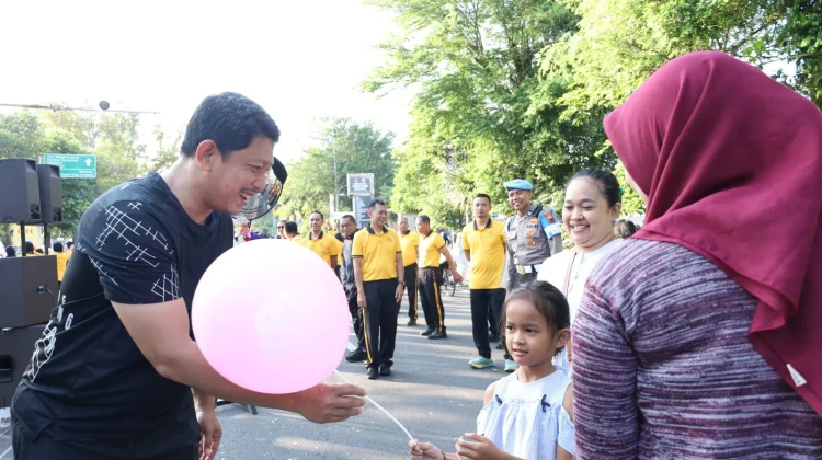Semarak HUT Bhayangkara ke-80, Polresta Surakarta Dekatkan Pelayanan Publik di CFD