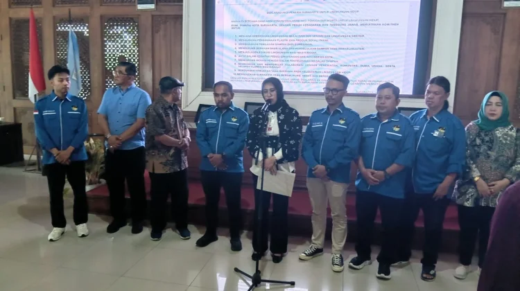 Atasi Darurat Sampah, KNPI Kota Surakarta Gelar Seminar Lingkungan Hidup