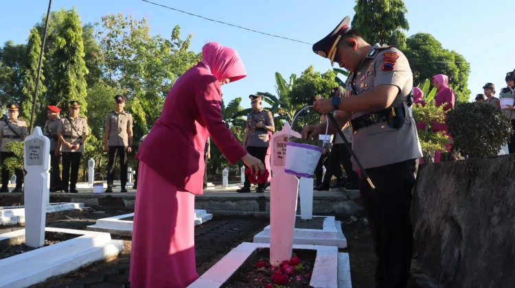 Polres Wonogiri Jadikan Ziarah Momentum Teladani Semangat Pahlawan