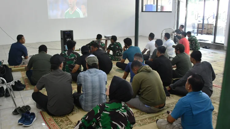Korem 074/Warastratama Gelar Nobar Piala Dunia FIFA 2026, Inggris vs Meksiko