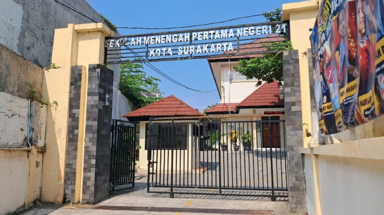 Pendaftar SMP Solo Membeludak, Tapi Persebaran Siswa Tak Merata