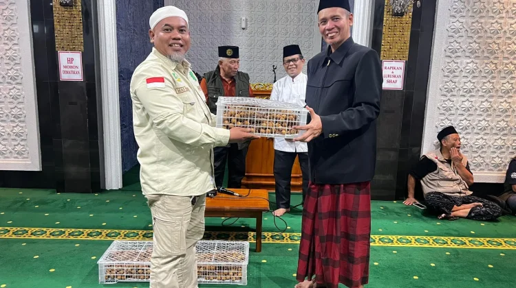 Sinergi Ekonomi, PDM Sragen Barter Kelengkeng dengan Teknologi Peternakan Blitar
