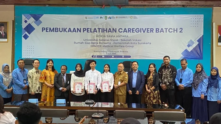 UNS dan Pemkot Solo Buka Pelatihan Caregiver Batch 2