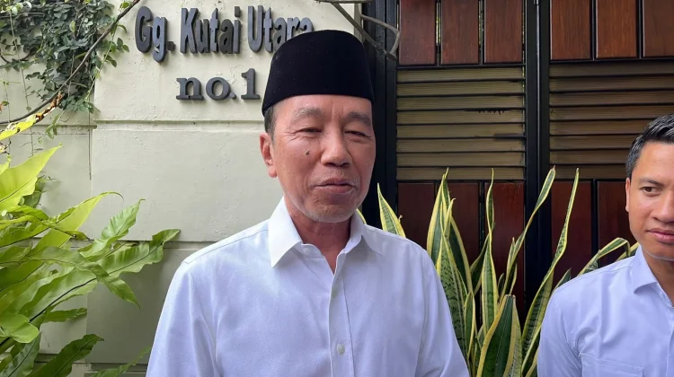 Jokowi Tegaskan Siap Hadiri Sidang Kasus Roy Suryo dan dr Tifa