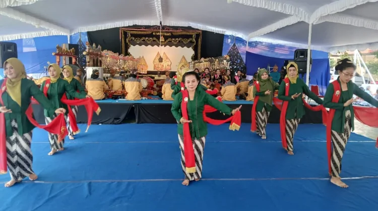 Kuatkan Karakter Murid Melalui Pergelaran Wayang Kulit Kolaboratif