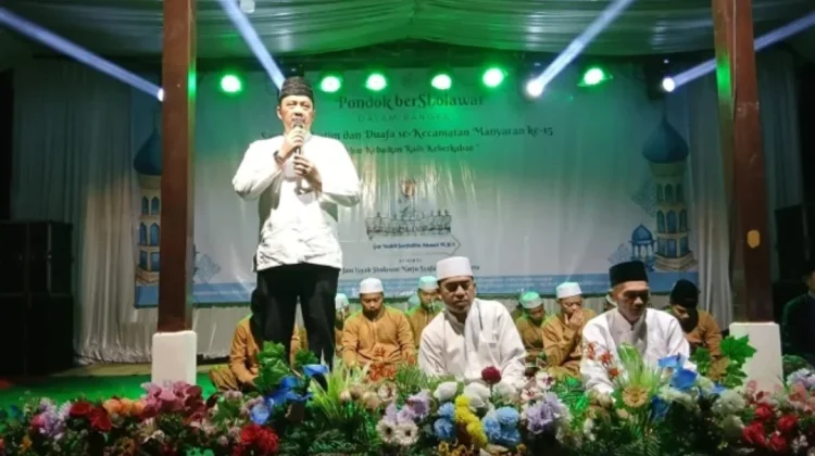 Penyaluran Santunan Warnai Pengajian Akbar Dusun Pondok Bersholawat