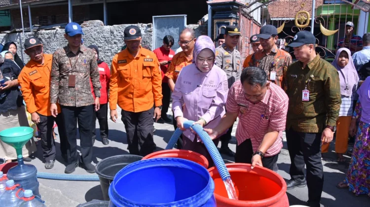 Dampak Musim Kemarau, Pemkab Sukoharjo Mulai Melakukan Droping Air Bersih
