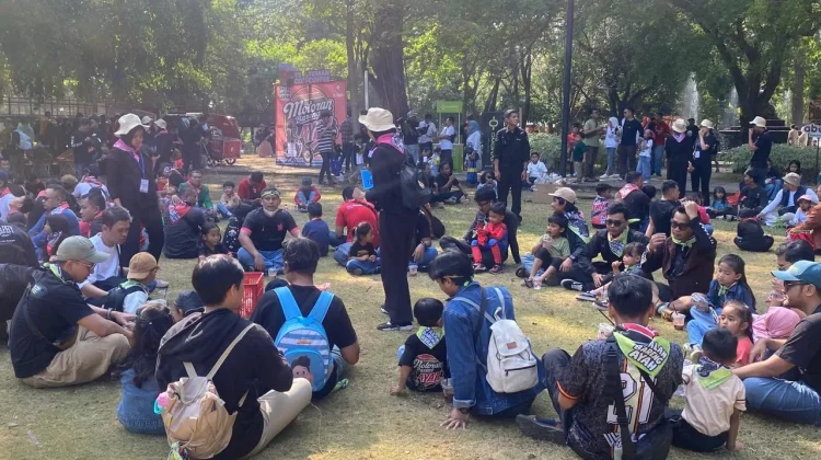 Cegah Fatherless, Ratusan Ayah dan Anak Ikuti Motoran di Solo