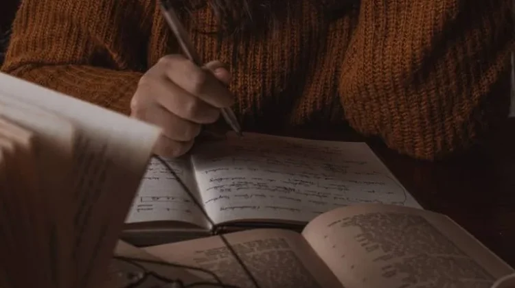 Manfaat Journaling bagi Kesehatan Mental