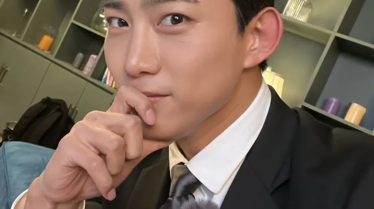 Akting Singkat Ok Taecyeon di "Agent Kim Reactivated" Curi Perhatian Penonton