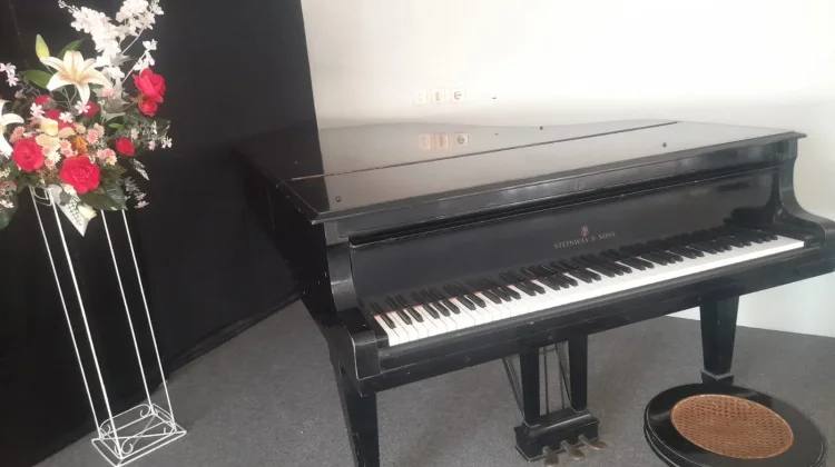 Piano Klasik yang Legendaris, Simbol Keindahan Musik Sepanjang Masa
