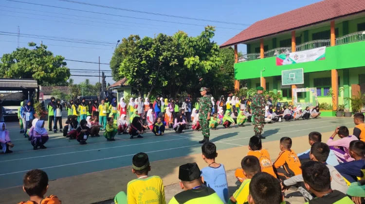 Koramil Prambanan Berikan Materi Wasbang Siswa Baru SMPN 1