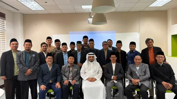 Dua Dosen UMS Ikuti Dauroh Bahasa Arab di Universitas Umm Al-Qura Makkah