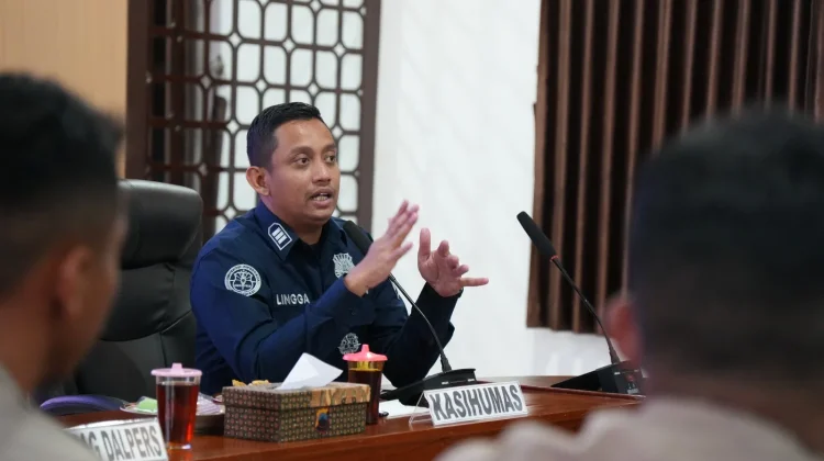 Polresta Surakarta Tingkatkan Kemampuan Public Speaking Personel Humas
