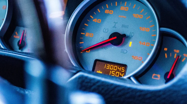 Suhu Mesin 105°C, Apakah Mobil Sudah Overheat?