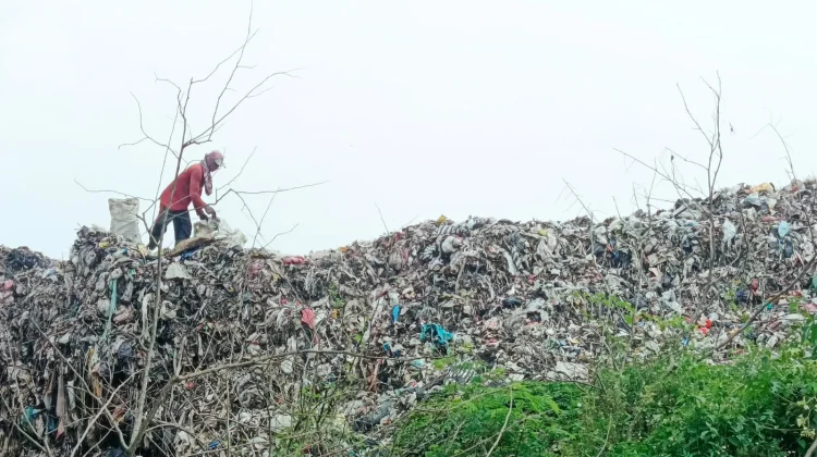 TPA Sukosari Tutup Open Dumping Lebih Cepat, DLH Optimis Lepas Sanksi Kementrian
