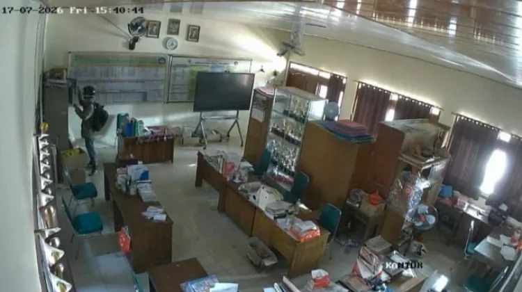 SDN Mojorejo 1 Sragen Dibobol Maling, Proyektor Baru Senilai Rp6 Juta Raib