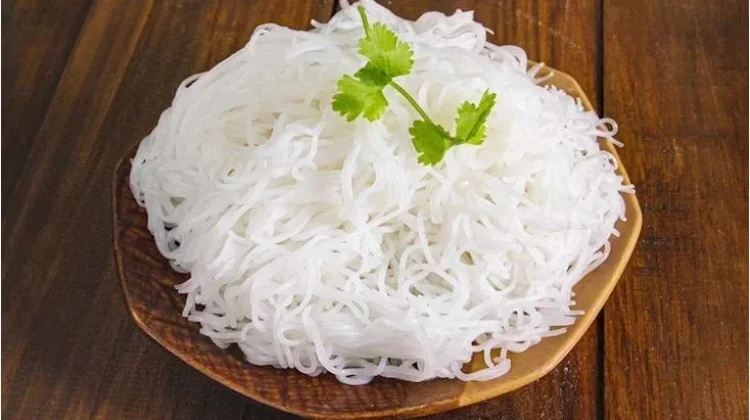 Ini Perbedaan Bihun dan Soun