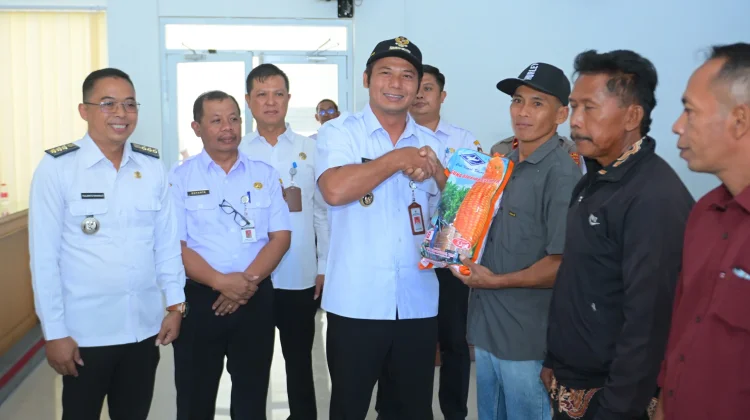 Pemkab Boyolali Salurkan Bantuan 16,5 Ton Benih Jagung Hibrida ke Petani