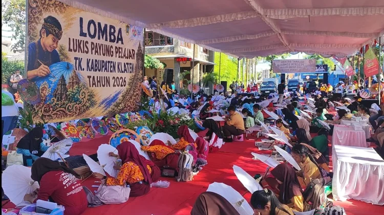Tema Mataraman, Pemkab Klaten Gelar Lomba Melukis Payung