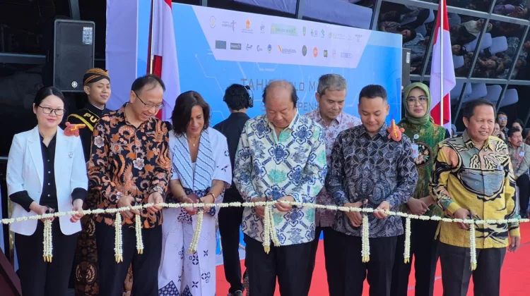 Resmikan Tahir Solo Museum, Respati Ardi Harap Jadi Peningkat Mutu SDM