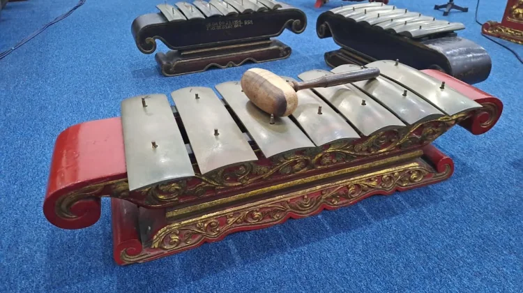 Mengenal Demung Sebagai Ricikan Penting dalam Gamelan Jawa Tradisional