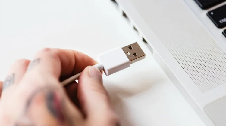 USB 2.0 dan USB 3.0 Punya Fungsi Berbeda untuk Perangkat Komputer