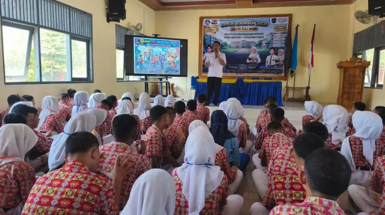KPU Wonogiri Tanamkan Budaya Demokrasi Sejak Hari Pertama Sekolah