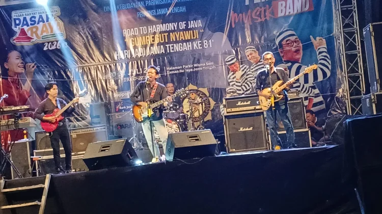 Indonesia Band Terus Nyanyikan Lagu-lagu Karya Koes Plus