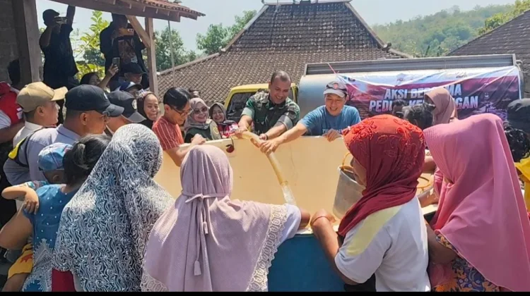 Atasi Krisis Air di Weru dan Bulu, TNI dan Komunitas Sosial Soloraya Turun Tangan