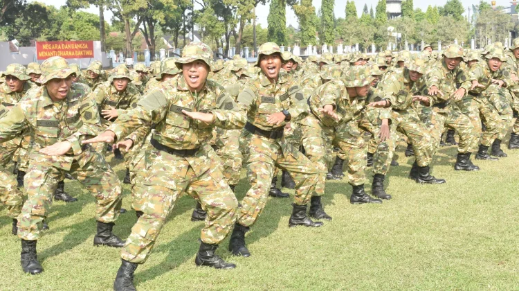Danwingdik 400/Matukjur Tutup Diklat Bela Negara SPPI KDKMP dan KNMP