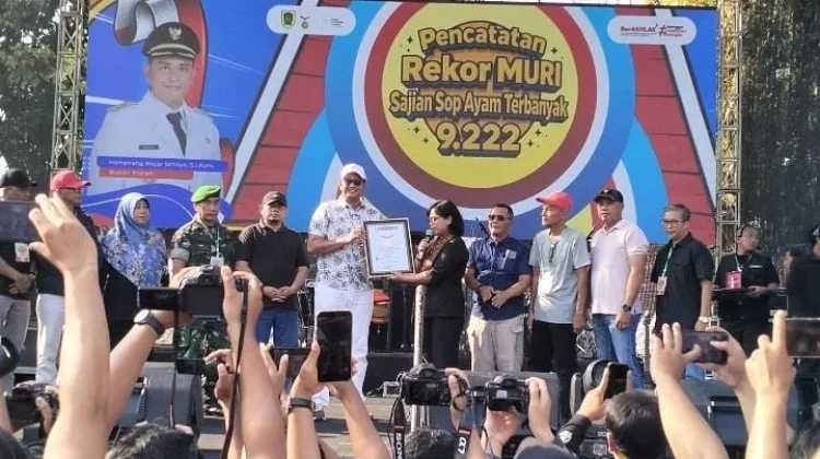 Sajian Sop Ayam Terbanyak di Klaten Raih Rekor MURI dan Dunia