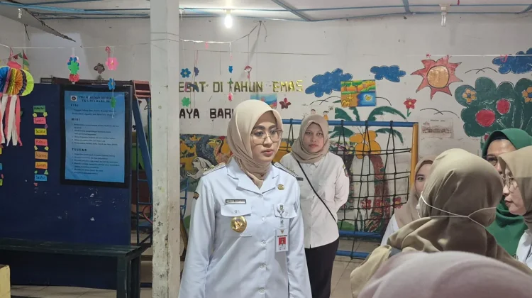 Cek Bangunan Rusak Parah, Wawali Astrid Kawal Revitalisasi TK Gaya Baru III Jebres