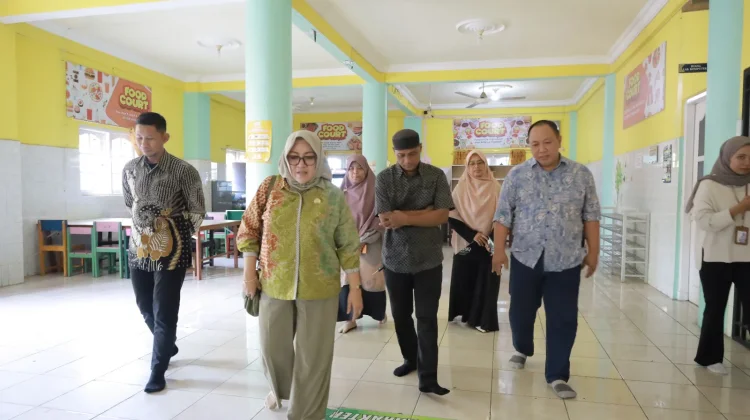 DPRD Tunggu Hasil Uji Lab Dugaan Keracunan Lebih dari Seratus Siswa SDII Al Abidin