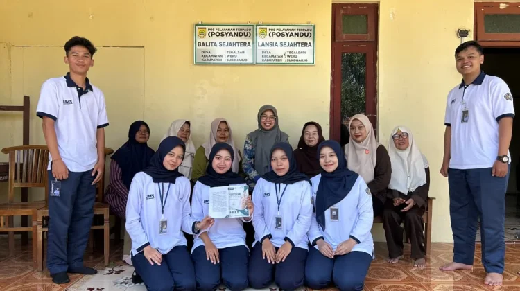 Mahasiswa Fisioterapi UMS, Beri Panduan terkait Osteoarthritis Lutut pada Lansia