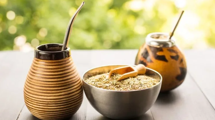 Budaya Minum Teh Yerba Mate