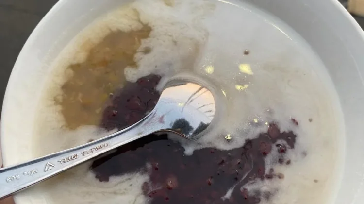 Bubur Kacang Hijau: Kelezatan Tradisional yang Kaya Nutrisi dan Sejarah