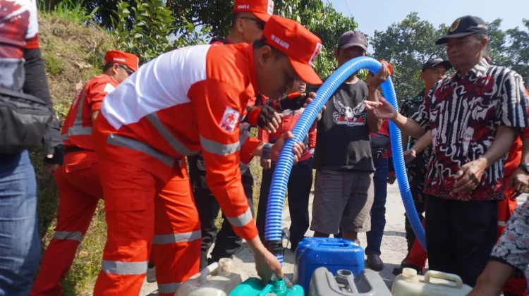 BPBD Klaten Salurkan Bantuan Air Bersih, PMI Klaten Buka Donasi